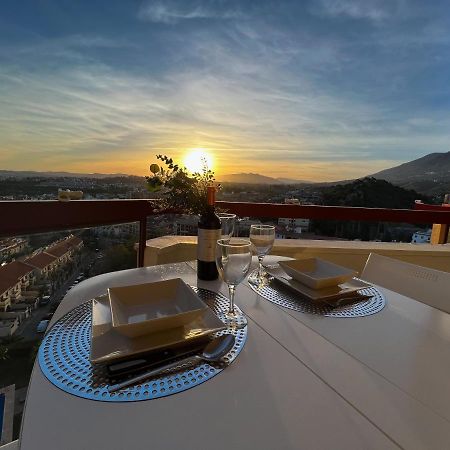 Apartamento A 900 M De La Playa Y Con Vistas Al Mar En Fuengirola Esterno foto