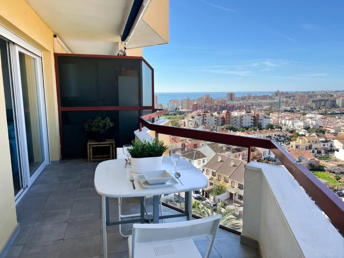 Apartamento A 900 M De La Playa Y Con Vistas Al Mar En Fuengirola Esterno foto