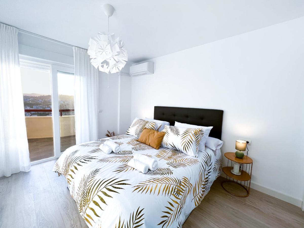 Apartamento A 900 M De La Playa Y Con Vistas Al Mar En Fuengirola Esterno foto