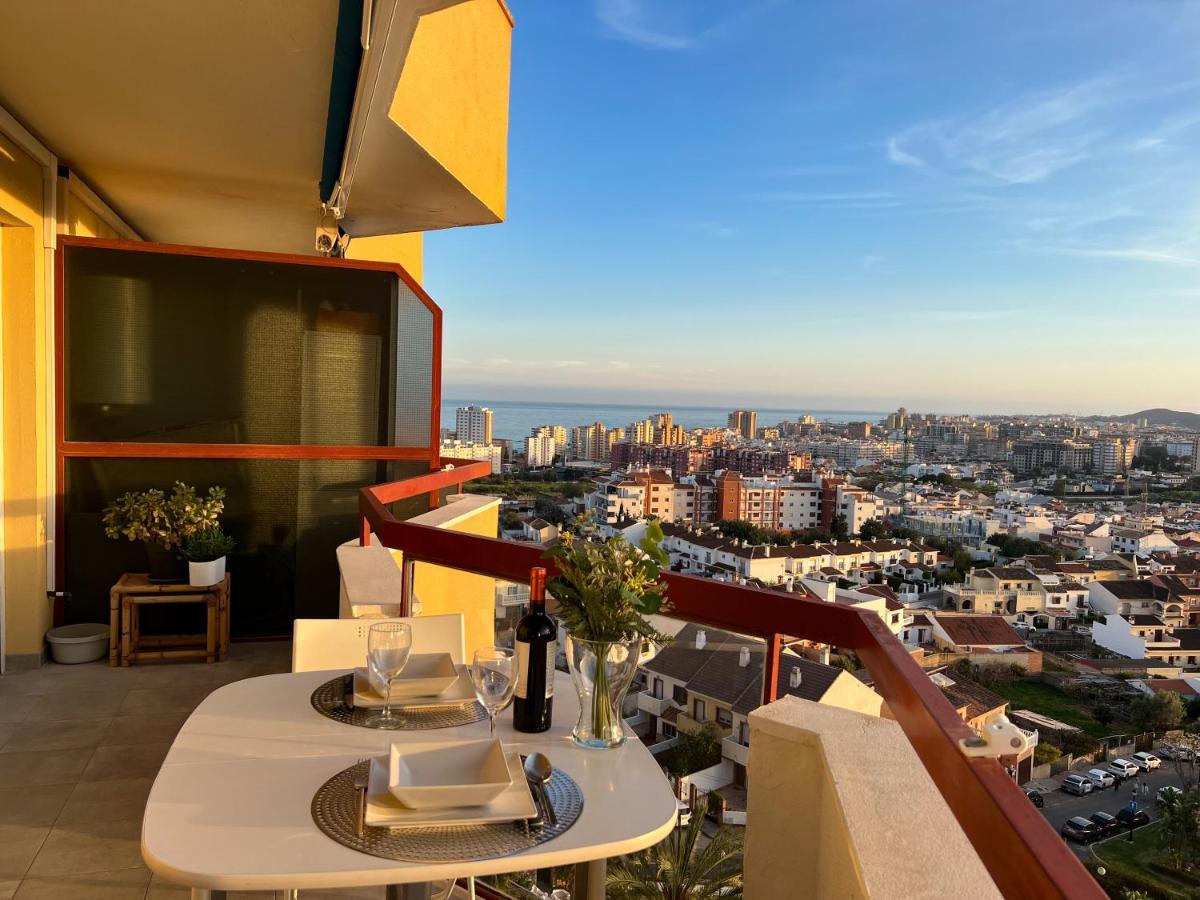Apartamento A 900 M De La Playa Y Con Vistas Al Mar En Fuengirola Esterno foto